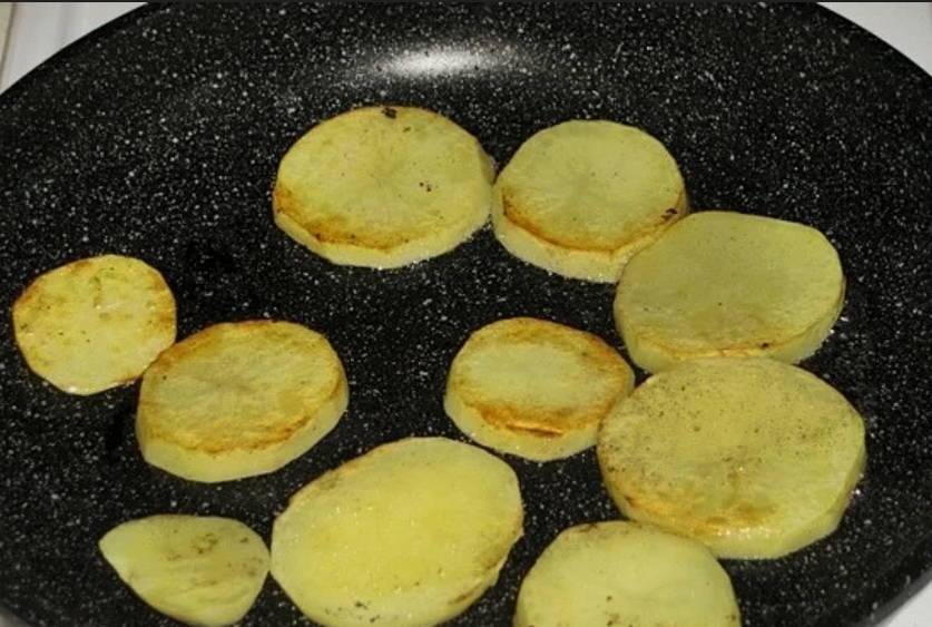 Жаркое из говядины с картошкой в горшочках в духовке