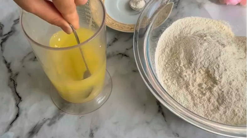 Горшочки из теста с мясом и картошкой в духовке