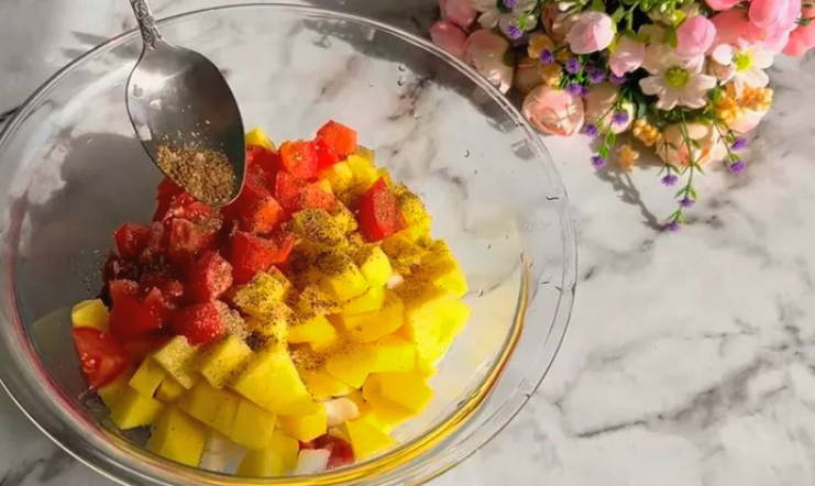 Горшочки из теста с мясом и картошкой в духовке