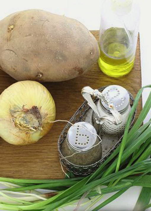 Картошка с фаршем в горшочках в духовке