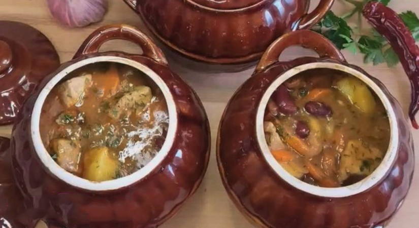 Чанахи из свинины в горшочках в духовке