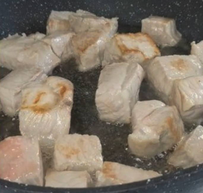 Чанахи из свинины в горшочках в духовке