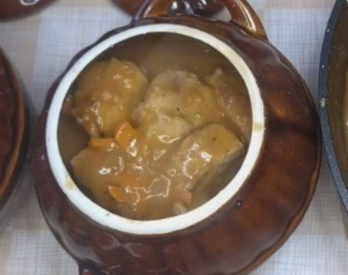 Чанахи из свинины в горшочках в духовке