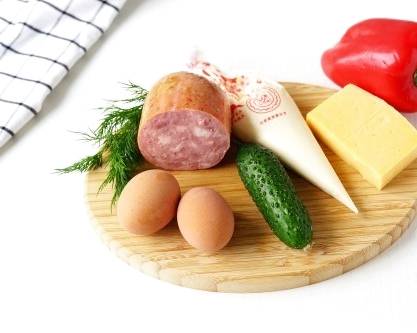 Коктейльный салат с ветчиной