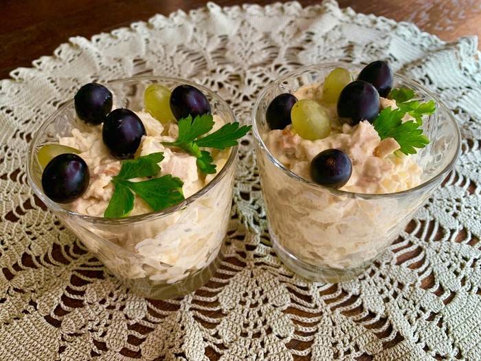 Салат «Каприз» с курицей