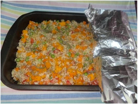 Камбала с рисом в духовке