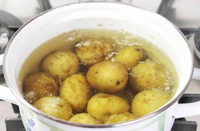 Форель с картофелем целиком в духовке