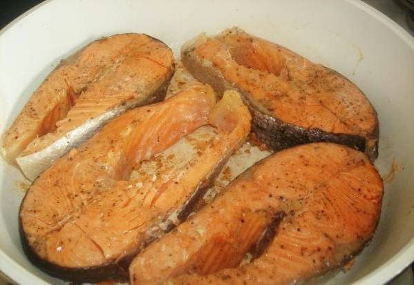 Стейки форели с сыром в духовке