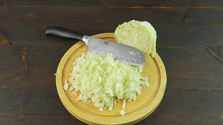 Диетический салат с тунцом и яйцом