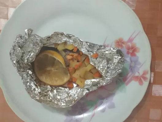 Форель в лодочках из фольги в духовке