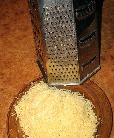 Форель с ананасами в духовке