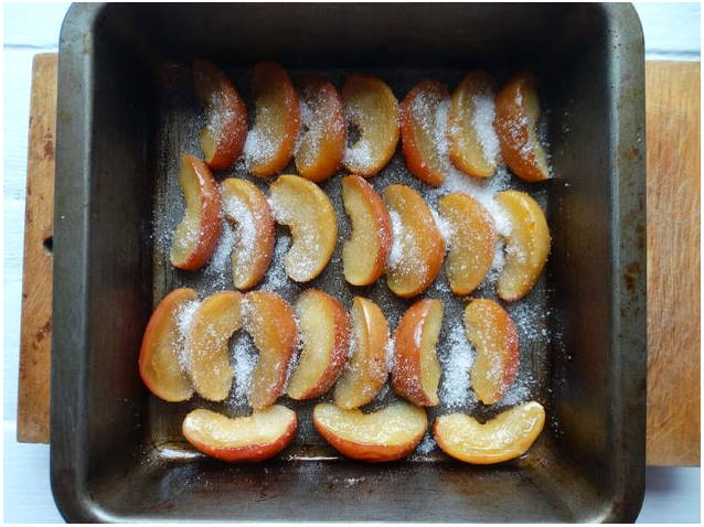 Пирог из лаваша с творогом и яблоками