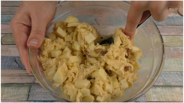 Печенье с яблоками на быструю руку