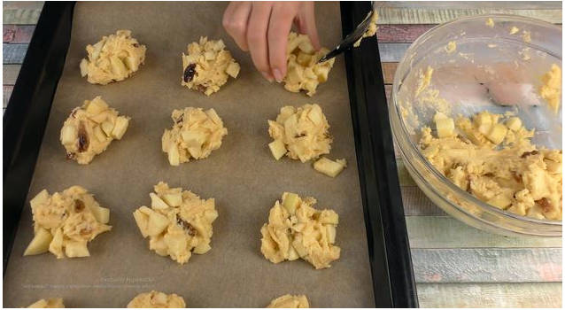 Печенье с яблоками на быструю руку