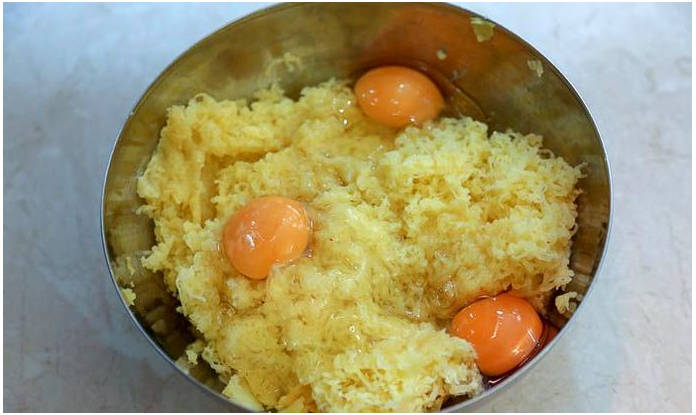 Несладкие вафли на завтрак в вафельнице