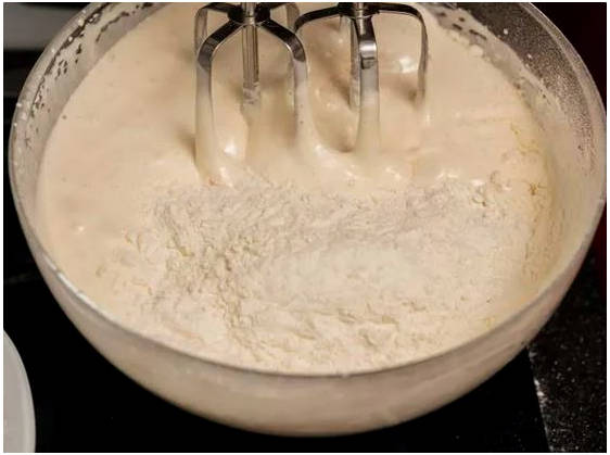 Классическая шарлотка с яблоками и содой в духовке