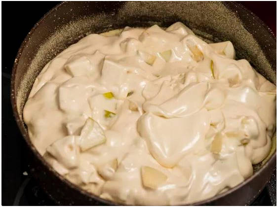 Классическая шарлотка с яблоками и содой в духовке
