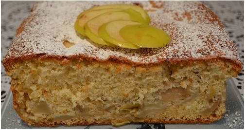 Шарлотка с яблоками в стеклянной форме в духовке