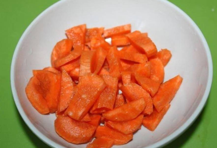 Тушеная курица с картошкой в мультиварке Редмонд