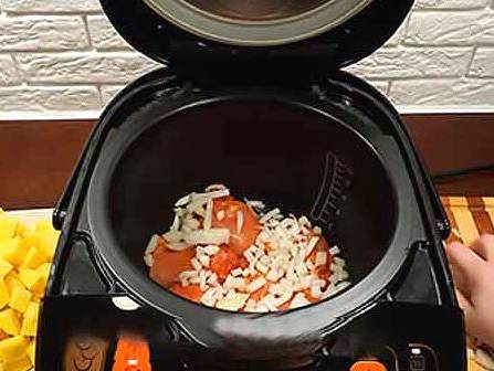 Курица с картошкой в мультиварке Редмонд