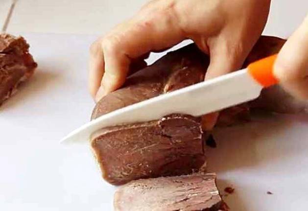 Язык в мультиварке Редмонд