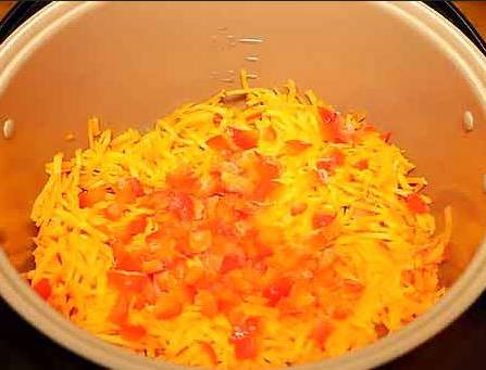 Гречка с курицей в мультиварке Редмонд