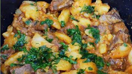 Картошка с мясом в мультиварке Редмонд