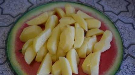 Картошка с мясом в мультиварке Редмонд
