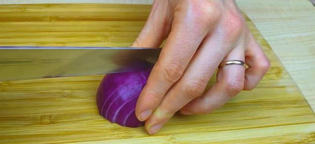 Мясной салат с кукурузой