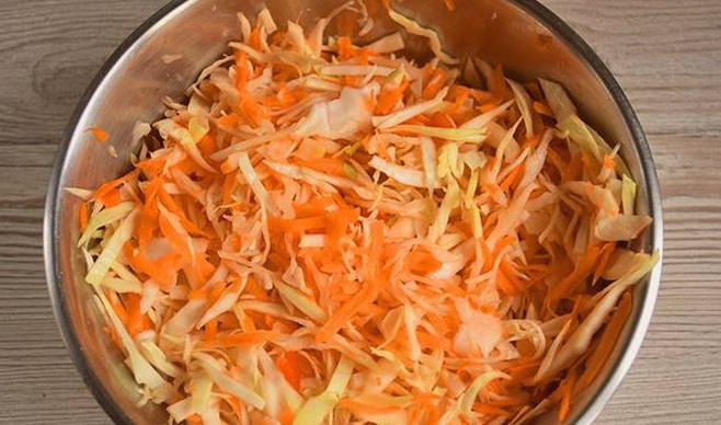 Капуста с курицей в рукаве для запекания в духовке