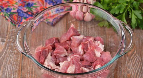 Картошка с мясом в рукаве для запекания в духовке