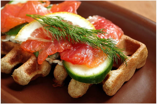 Ржаные вафли в вафельнице