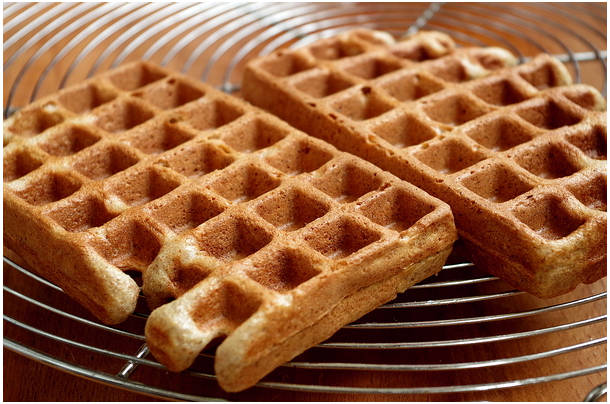 Ржаные вафли в вафельнице