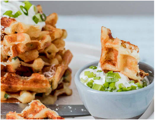 Картофельные вафли с сыром в вафельнице