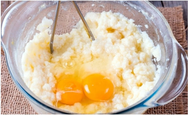 Вафли из картофельного пюре в вафельнице