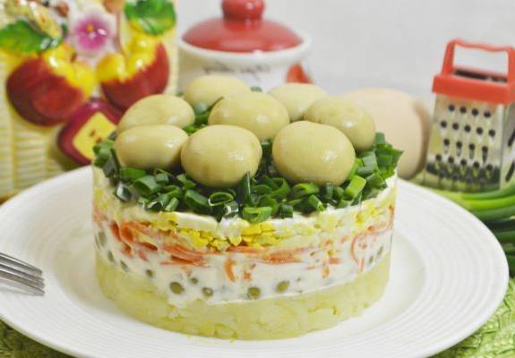 Салат «Лесная поляна» с шампиньонами