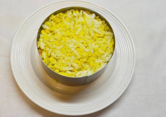 Салат «Лесная поляна» с шампиньонами