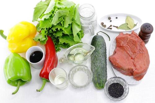 Мясной салат с говядиной и болгарским перцем