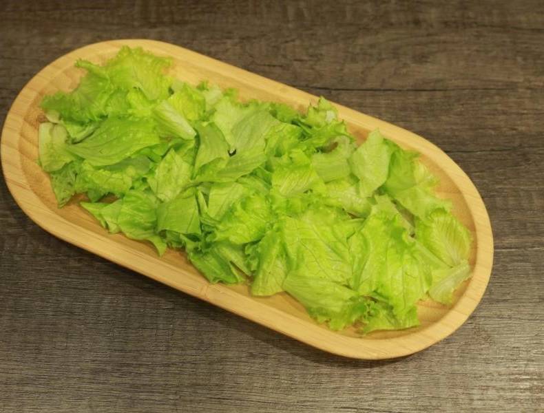 Мясной салат со свининой на праздничный стол Мясной салат со свининой на праздничный стол