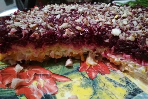 Салат «Мой генерал» с курицей