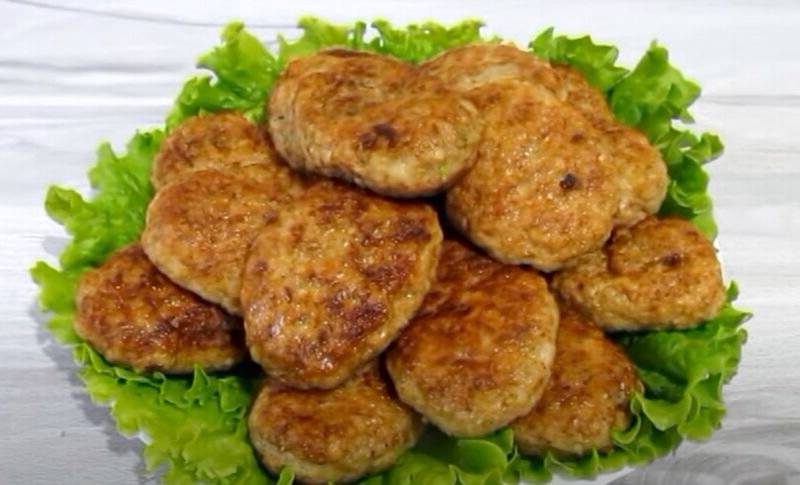 Капустные котлеты из сырой капусты с фаршем на сковороде