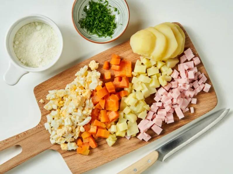 Салат «Лесная поляна» с ветчиной