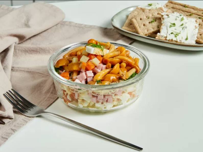 Салат «Лесная поляна» с ветчиной