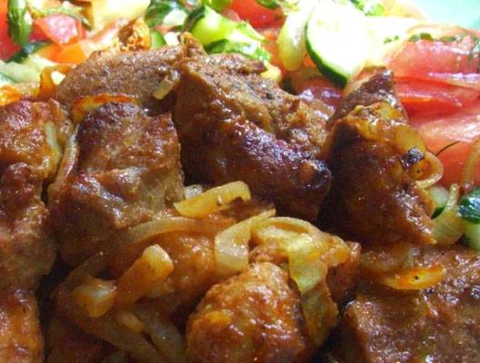 Шашлык из свинины с луком в рукаве в духовке