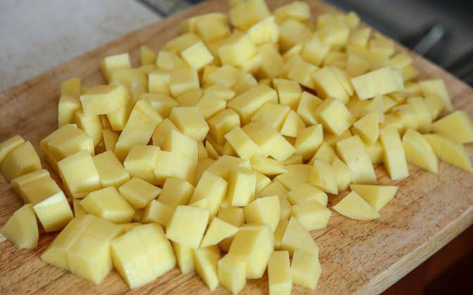 Картошка с мясом в рукаве для запекания в духовке