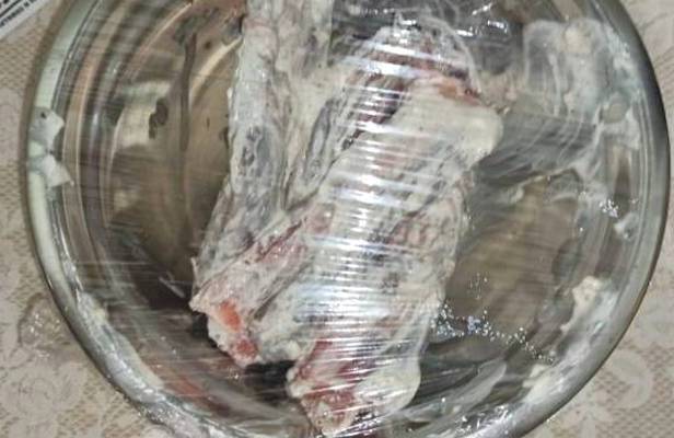 Говяжьи ребрышки в рукаве в духовке