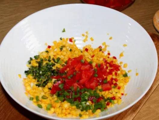 Салат «Мексиканский» с кукурузой