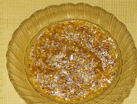 Немецкий картофельный салат с солеными огурцами и копченой колбасой