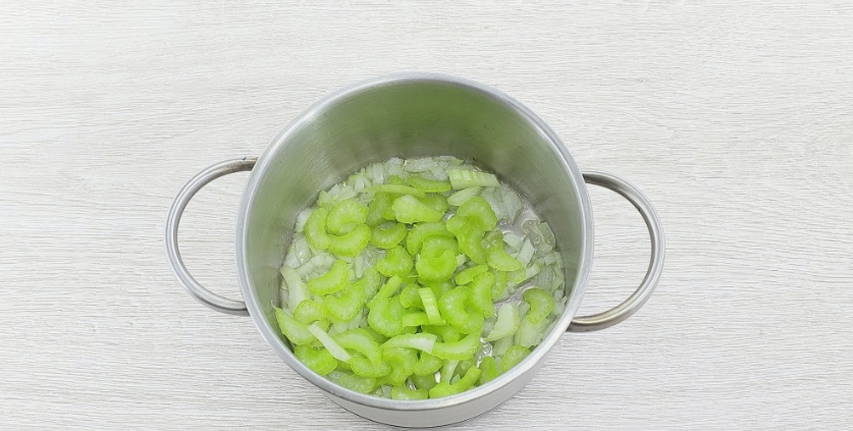 Суп с фрикадельками из куриного филе