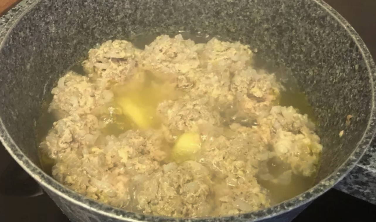 Суп с фрикадельками из куриного фарша с рисом
